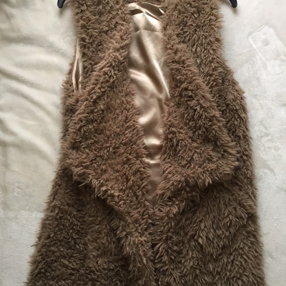 🔥Boutique Quality Sherpa Fuzzy Knee Length Vest🔥